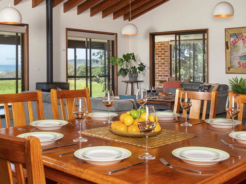 Beach House On Jones Beach - Kiama Accommodation - Redcliffe Tourism 2