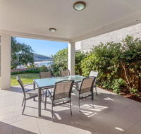 Beach House Pacific Road 1/20 - Redcliffe Tourism