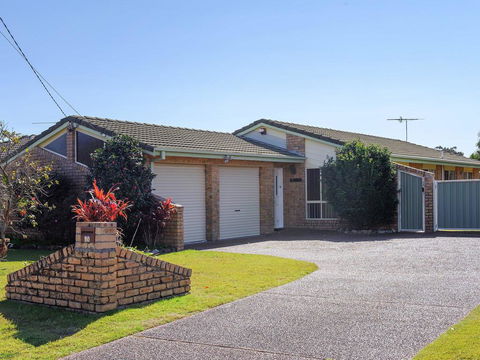 Beach Paradise @ Anna Bay - Redcliffe Tourism 3