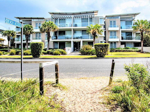 Beaches Holiday Resort - Apartment 2 - Redcliffe Tourism 0