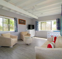 Beachfront 6 25 Willow Street - Redcliffe Tourism