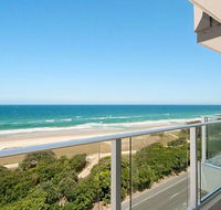 Beachfront Apt Main Beach - Redcliffe Tourism