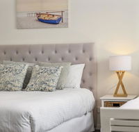 Beachfront by the CC - Family friendly plunge pool steps to the beach - Redcliffe Tourism