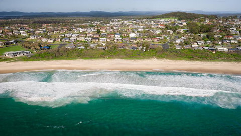 Beachfront Escape - Redcliffe Tourism 1