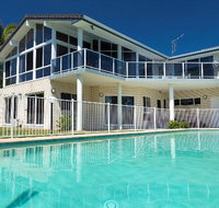 Beachfront Escape - Redcliffe Tourism