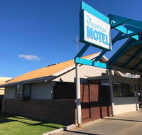 Beachfront Motel - Redcliffe Tourism