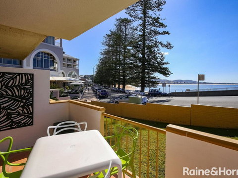 Beachfront Terrigal - 4/24 Terrigal Espl - Redcliffe Tourism 1
