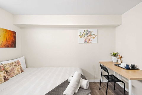 Relaxed Private Double Room In Carramar - Close To Station - Shared Bathroom - Redcliffe Tourism 1