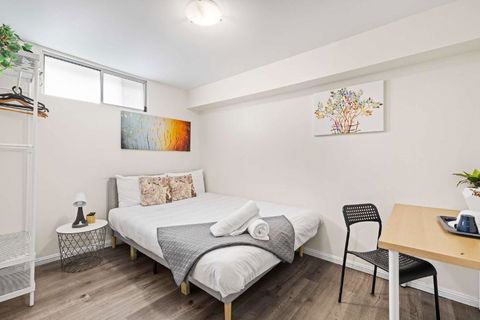 Relaxed Private Double Room In Carramar - Close To Station - Shared Bathroom - Redcliffe Tourism 0
