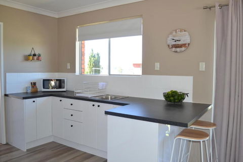 Rio Rita Ocean View Apartments - Redcliffe Tourism 3