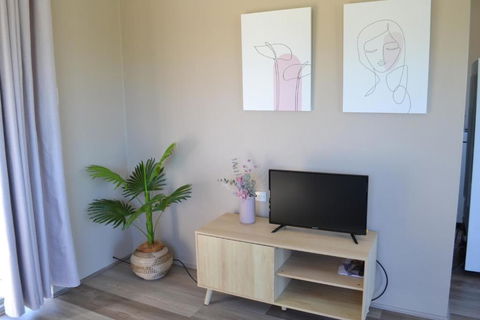 Rio Rita Ocean View Apartments - Redcliffe Tourism 2