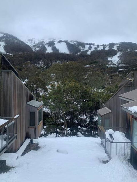 Riverside Cabin 18 Thredbo - Redcliffe Tourism 0
