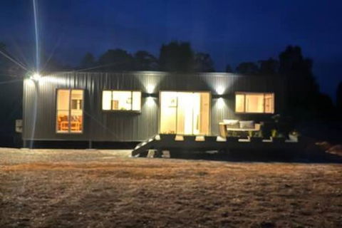 Redman View Luxury Lakeside Cabin - Redcliffe Tourism 0