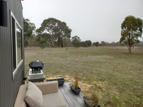 Redman View Luxury Lakeside Cabin - Redcliffe Tourism 3