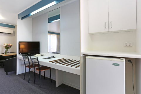 Reef Resort Motel - Redcliffe Tourism 1