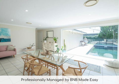 Regand Retreat - Luxurious Family Home, Pool - Redcliffe Tourism 0