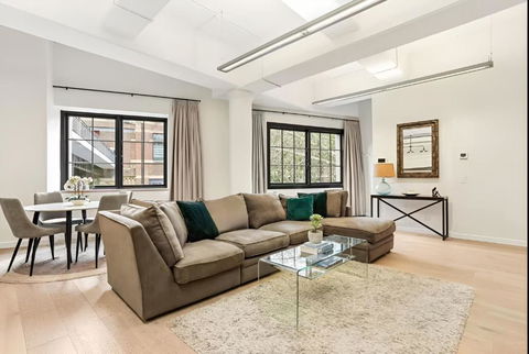 Renovated Warehouse Conversion In Heart Of Sydney - Redcliffe Tourism 2