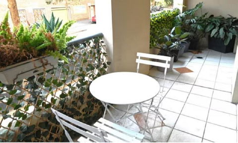 Resort Style 2BR Apt In Pyrmont Next To Darling Harbour - Redcliffe Tourism 0