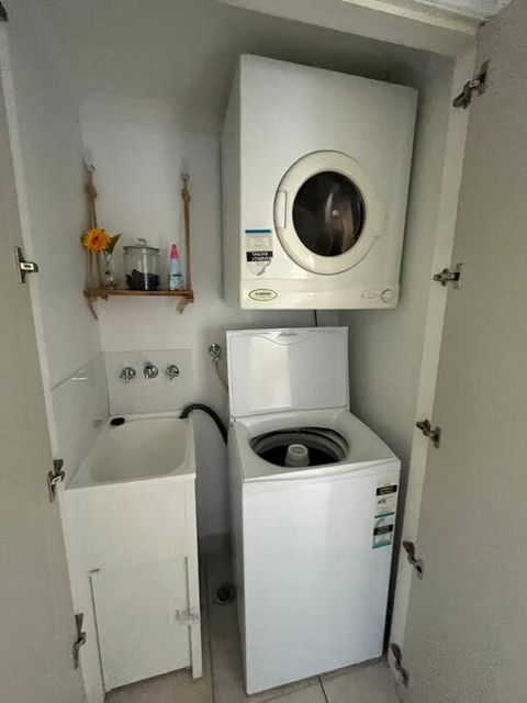 Resort Style Holiday Unit - Redcliffe Tourism 1