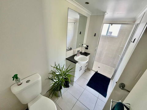 Resort Style Holiday Unit - Redcliffe Tourism 2