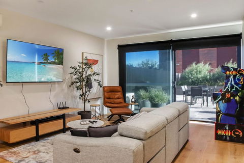 Retreat On Bellerine I Corporate Or Getaway - Redcliffe Tourism 1