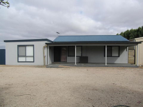 Retreat On Talbot - Redcliffe Tourism 0