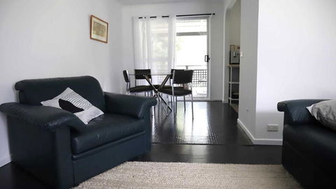 Retro Beach House - Macmasters Beach - Redcliffe Tourism 2
