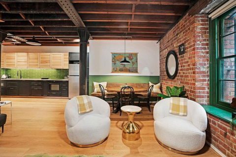 Retro Meets Industrial At Heritage Bond Store - Redcliffe Tourism 1