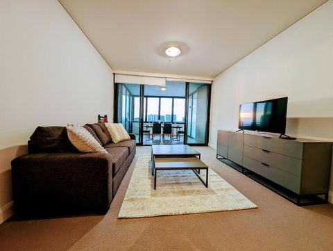 Rhodes Two Bedroom Apartment With Fantastic Water View - Redcliffe Tourism 2