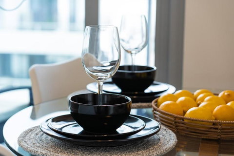 Richmond Place - 2BR W Parking & Gym - Redcliffe Tourism 3