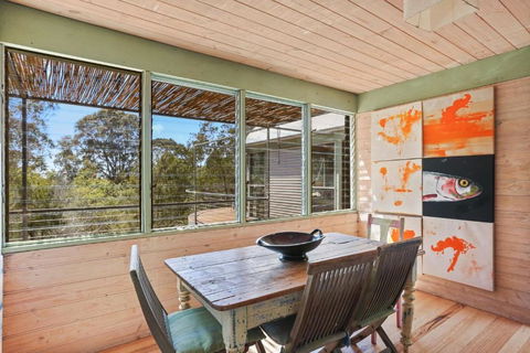 Rikkara Sanctuary 19 Rikkara Avenue Private Retreat - Redcliffe Tourism 3