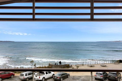 Rip N View - Redcliffe Tourism 3