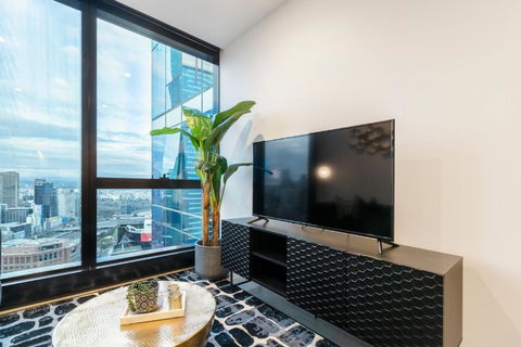 Ritzy Apartment In Iconic Australia 108 With Views - Redcliffe Tourism 3