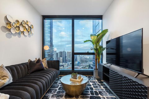 Ritzy Apartment In Iconic Australia 108 With Views - Redcliffe Tourism 1