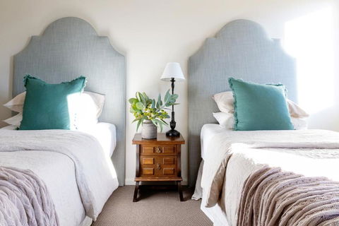 River Run Bright - Redcliffe Tourism 2