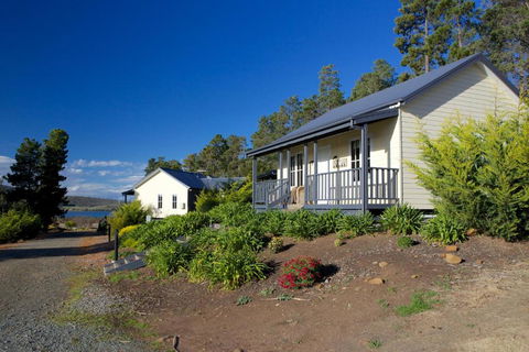 Riversdale Estate Cottages - Redcliffe Tourism 2