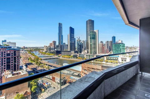 Riverview Suites By EdgeTrip - Redcliffe Tourism 0