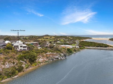 Riverview - Redcliffe Tourism 1