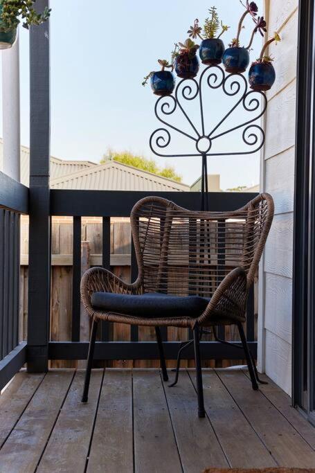 Rose Cottage - Right In Town - Redcliffe Tourism 3