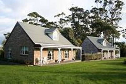 Rosebank Cottage Collection - Redcliffe Tourism 3