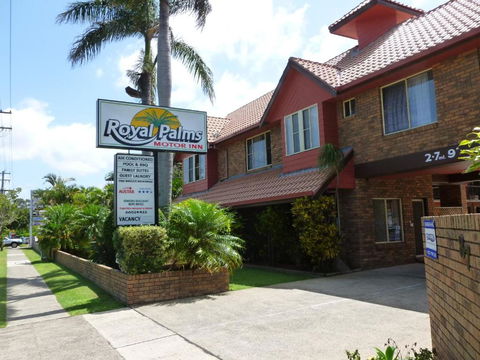 Royal Palms Motor Inn - Redcliffe Tourism 0