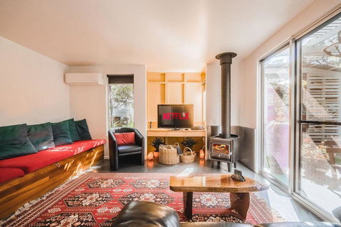 Runawaytomaleny - Redcliffe Tourism 2