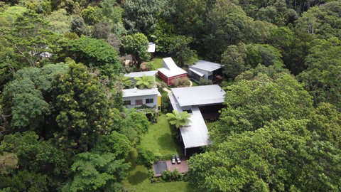 Runawaytomaleny - Redcliffe Tourism 1