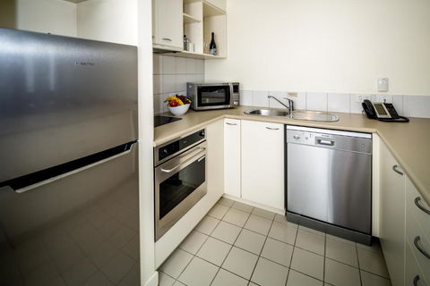 Salamanca Terraces - Redcliffe Tourism 3