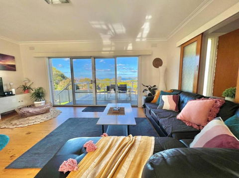 Saltwater Haven - Pets Welcome. Wifi. Amazing View - Redcliffe Tourism 1