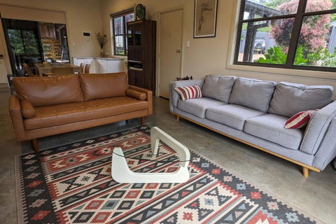 Samsara Farm Cottage - Stunning Hinterland Oasis - Redcliffe Tourism 3