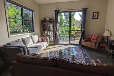 Samsara Farm Cottage - Stunning Hinterland Oasis - Redcliffe Tourism 1