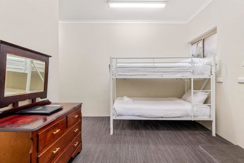 Sanctuary Resort Motor Inn - Redcliffe Tourism 2
