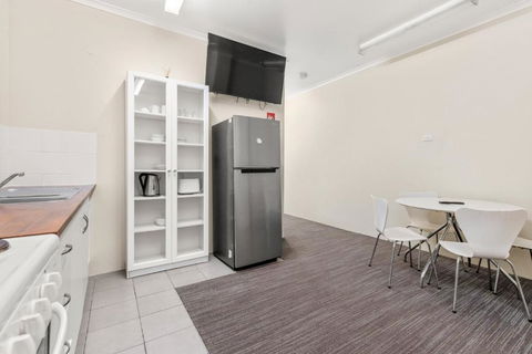 Sanctuary Resort Motor Inn - Redcliffe Tourism 1