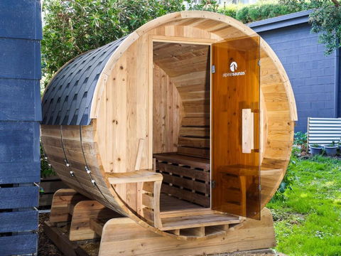 Sand & Sauna Retreat - Redcliffe Tourism 3